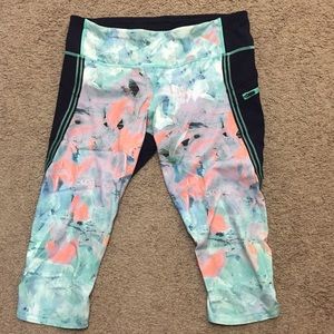 Lululemon 10 Top Speed Blushed Illusion Crop Pants